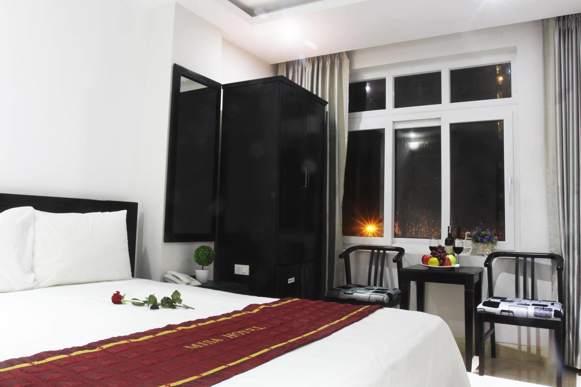 Misa Hotel Da Nang Buitenkant foto